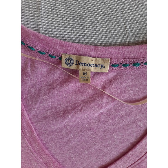 Democracy Woman Medium Blouse Relaxed Fit Pink Embroidered Flutter Sleeve V-Neck - Picture 2 of 8